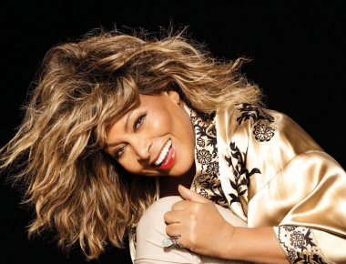 Tina Turner: Σπάνια δημόσια εμφάνιση της «γιαγιάς του ροκ» - Πώς είναι σήμερα! (φωτό)